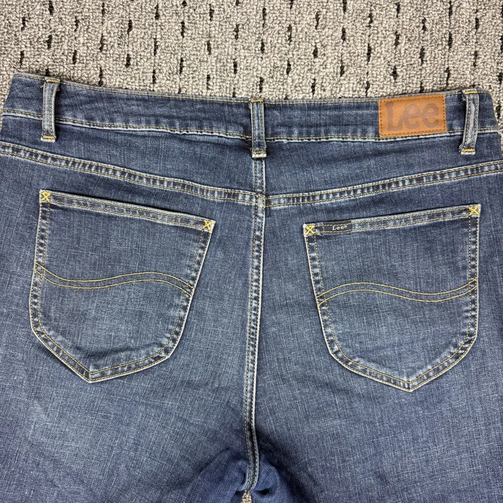 Lee Womens Regular Fit Bermuda Mid Rise Blue Denim Shorts Size 14M Stretch - Picture 5 of 6
